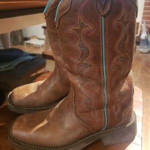 Womens boots 7.5B
